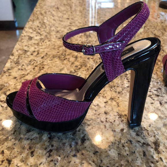 White House Black Market Heels - Picture 6 of 14